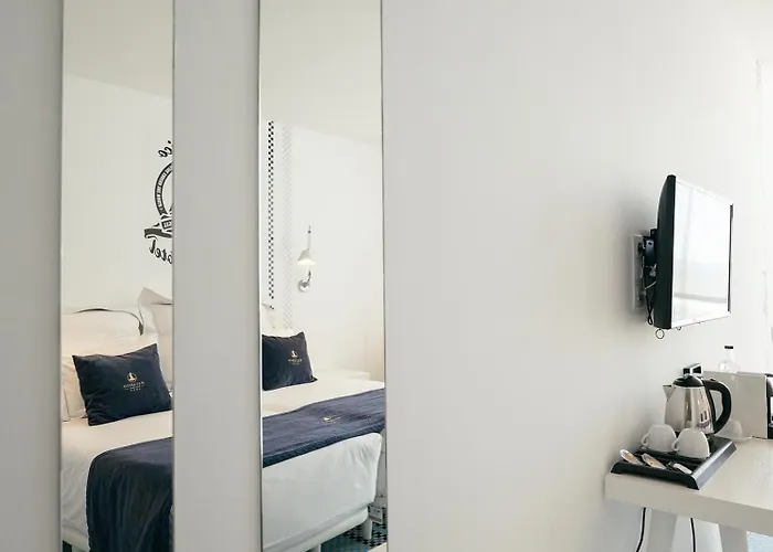 מלון Macarico 4*